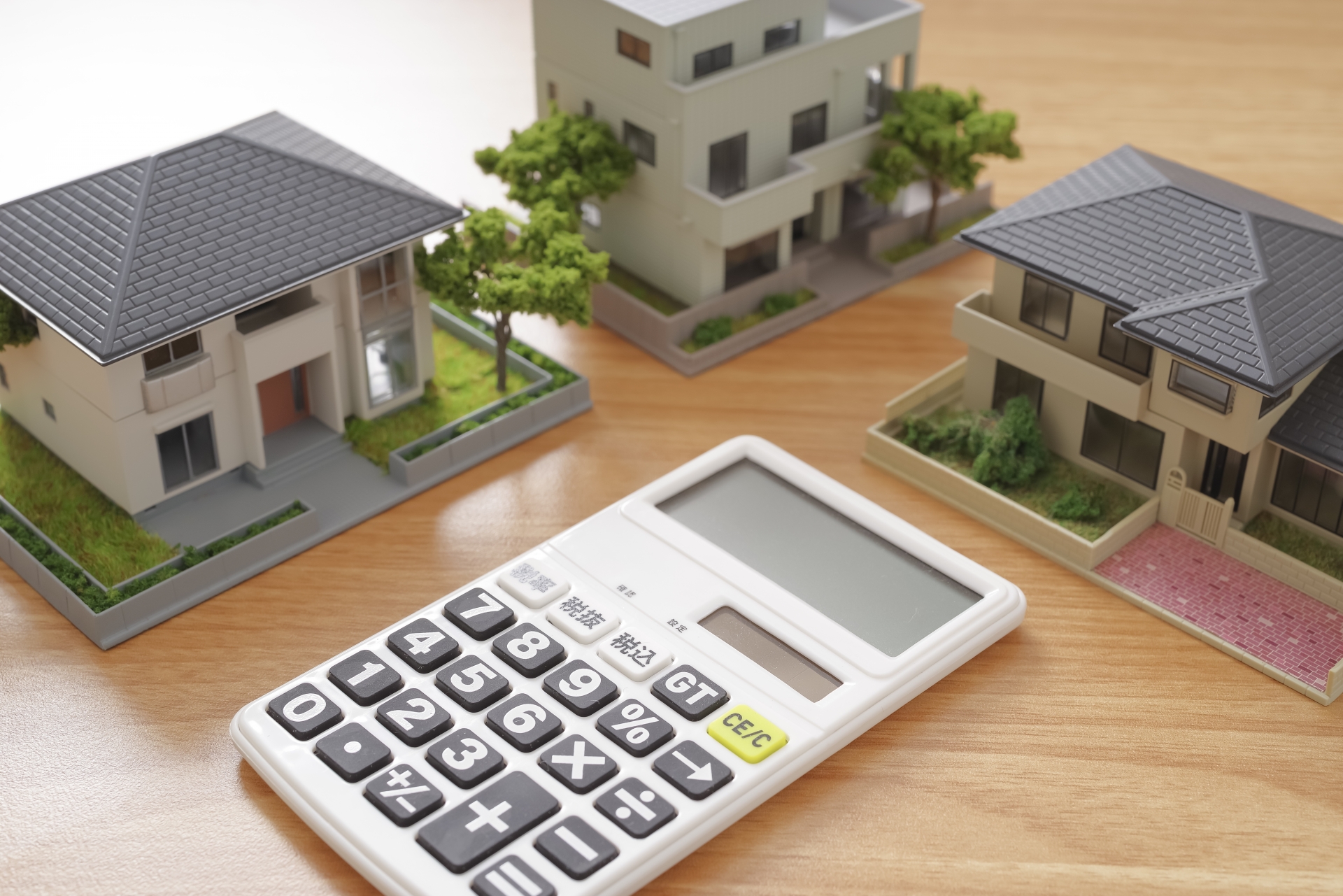 投資用マンションの売却相場はどう決まる？収益還元・利回り・調べ方を解説